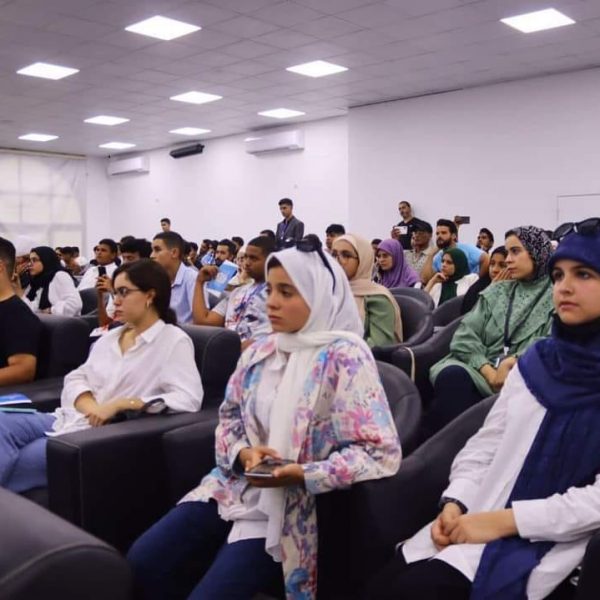 إنطلاق الموسم 2022-2023 من تحدي الفيرست للتكنولوجيا (2)