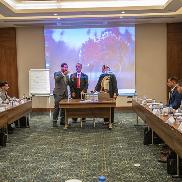 البرنامج التدريبي لرفع كفاءات موظفي وزارة الشباب (4)