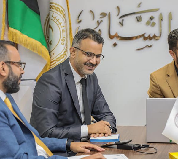 الشباب والمجلس الوطني للتطوير الاقتصادي والاجتماعي (1)