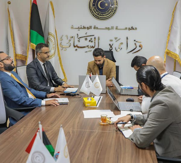 الشباب والمجلس الوطني للتطوير الاقتصادي والاجتماعي (8)