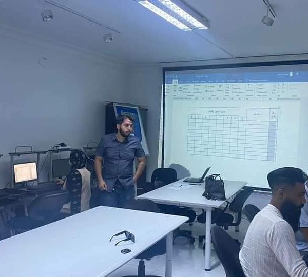 وزارة الشباب بالشراكة مع مؤسسة بنغازي الأمل تطلق الدورة التدريبية لموظفي فرع بنغازي (4)