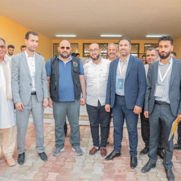 الزني يتابع اول عملية إنتخابية للمجالس المحلية للشباب في مدينة الجميل (10)