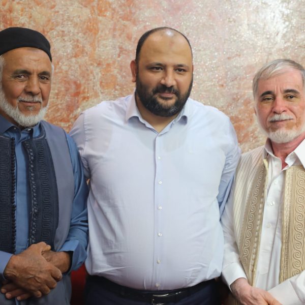 الزني يتابع ثاني العمليات الإنتخابية للمجالس المحلية للشباب في بلدية الرياينه (11)