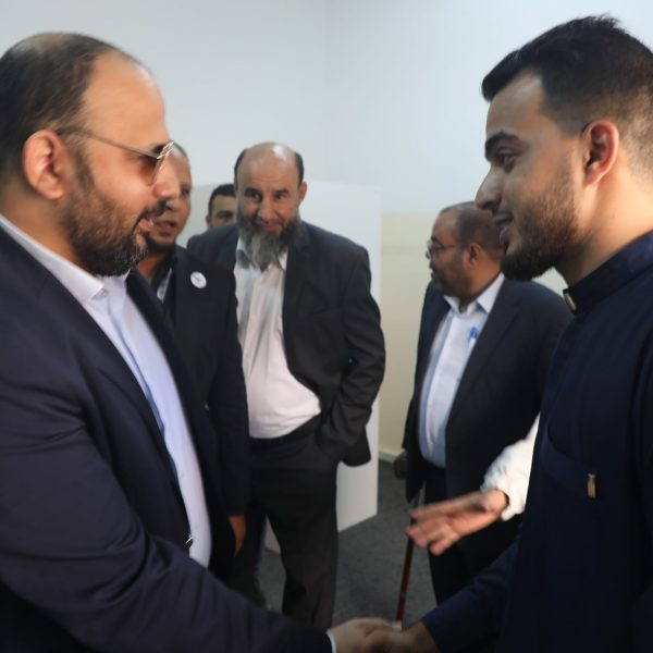 الزني يتابع ثاني العمليات الإنتخابية للمجالس المحلية للشباب في بلدية الرياينه (13)