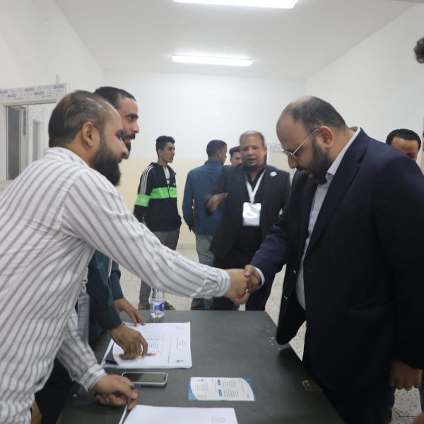 الزني يتابع ثاني العمليات الإنتخابية للمجالس المحلية للشباب في بلدية الرياينه (14)