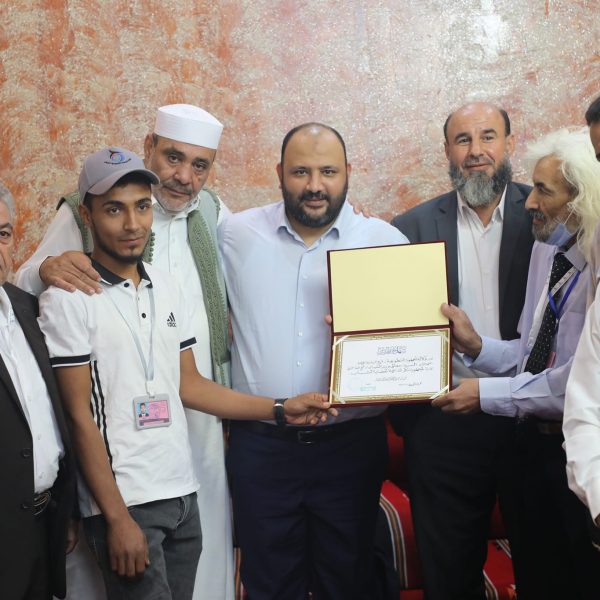 الزني يتابع ثاني العمليات الإنتخابية للمجالس المحلية للشباب في بلدية الرياينه (17)