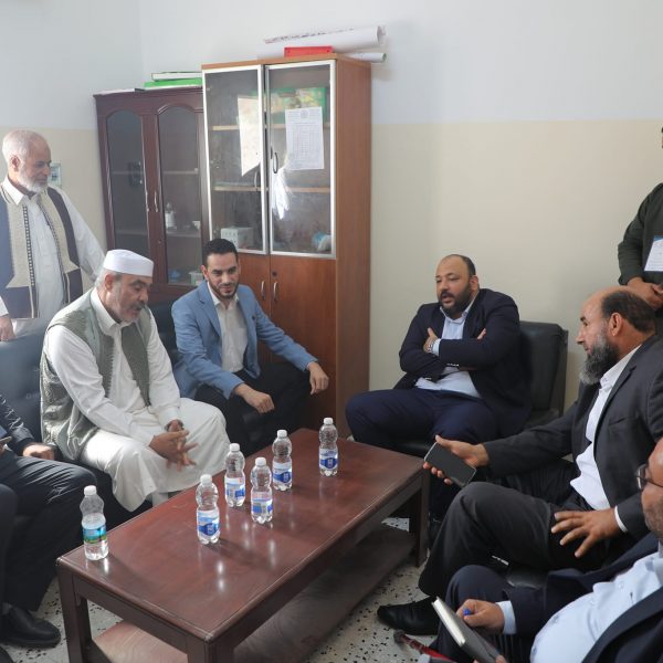 الزني يتابع ثاني العمليات الإنتخابية للمجالس المحلية للشباب في بلدية الرياينه (5)