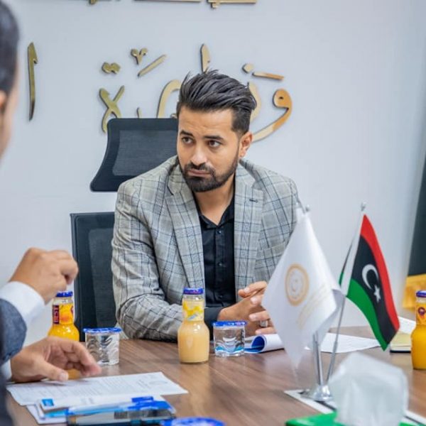 الشباب تدرس تنفيد مبادرة بطاقة شاب (3)