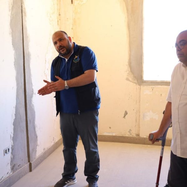 الشباب تقف على الأعمال المنجزة بمشروع عودة الحياة لبيت شباب الزاوية (10)