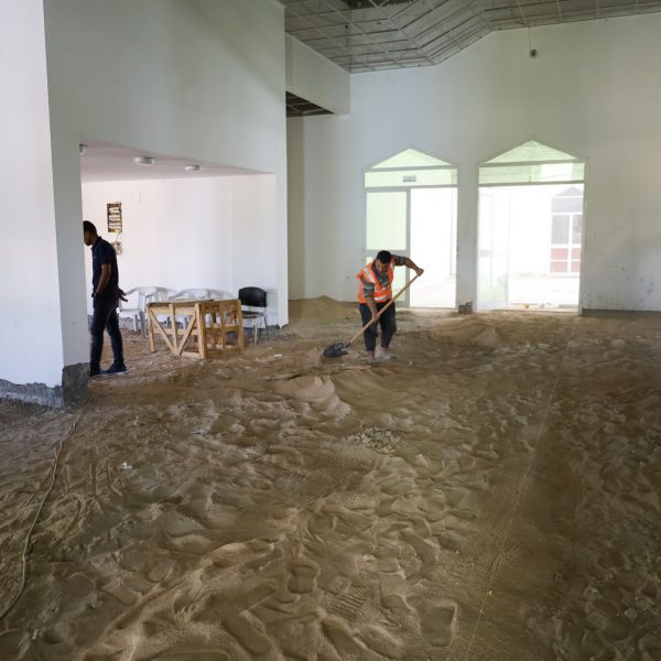 الشباب تقف على الأعمال المنجزة بمشروع عودة الحياة لبيت شباب الزاوية (3)