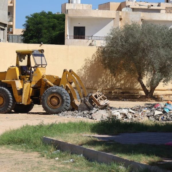 الشباب تقف على الأعمال المنجزة بمشروع عودة الحياة لبيت شباب الزاوية (8)
