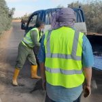 الجهود التطوعية فرع سوكنه تواصل حملتها لترميم وصيانة طريق مشروع فرجان الزراعي (3)