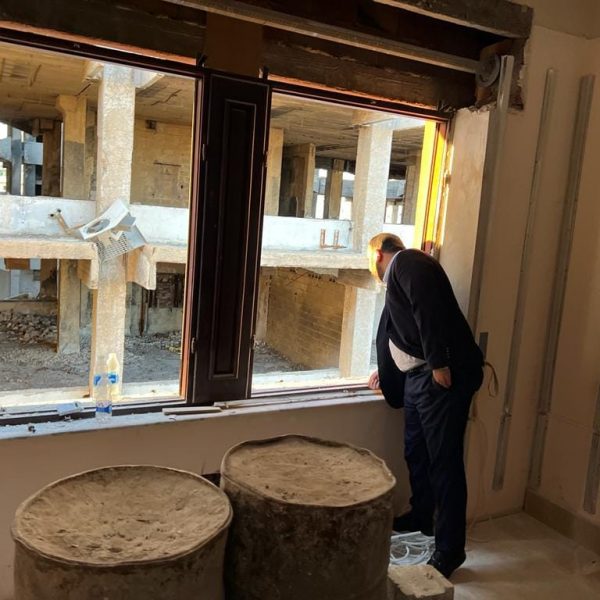 الزني في زيارة تفقدية للإطلاع علي اعمال اعادة التأهيل لمقر القيادة العامة للكشافة (6)