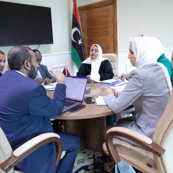 الشباب تبحث أوجه التعاون الشبابي مع البنك الاسلامي للتنمية (2)