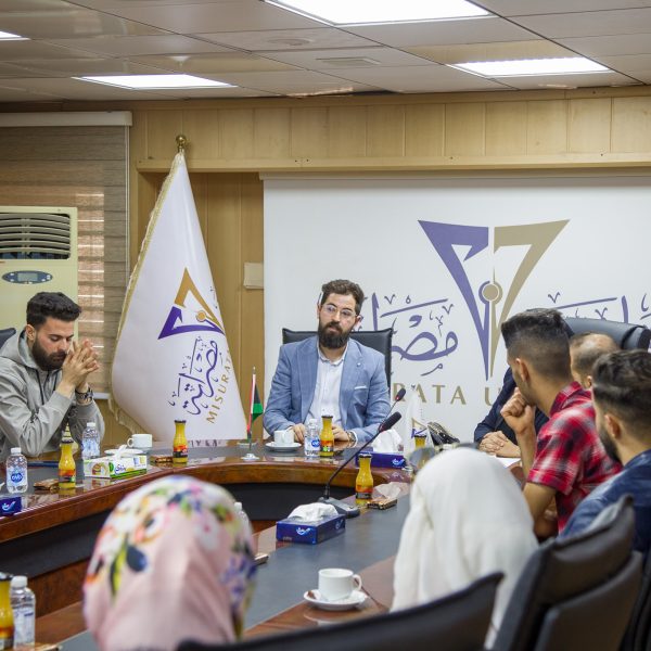 الشباب تلامس تطلعات الشباب الجامعي عبر النقابات الطلابية بجامعة مصراتة (3)