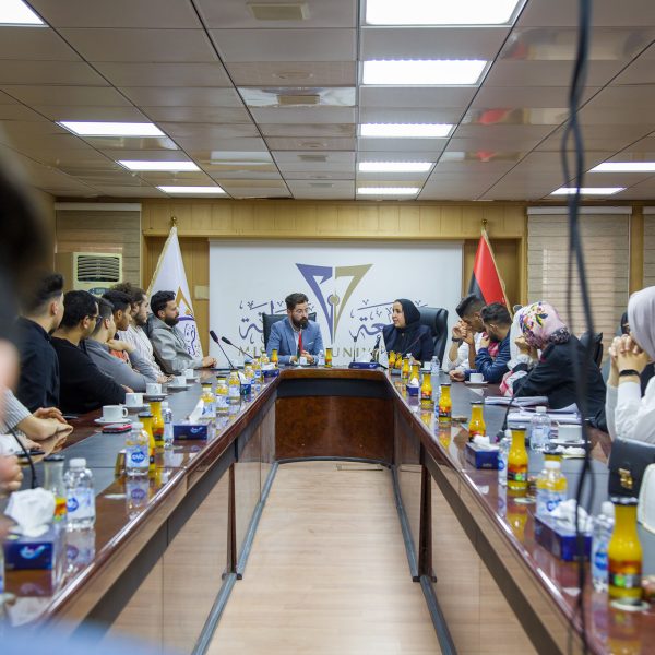 الشباب تلامس تطلعات الشباب الجامعي عبر النقابات الطلابية بجامعة مصراتة (4)