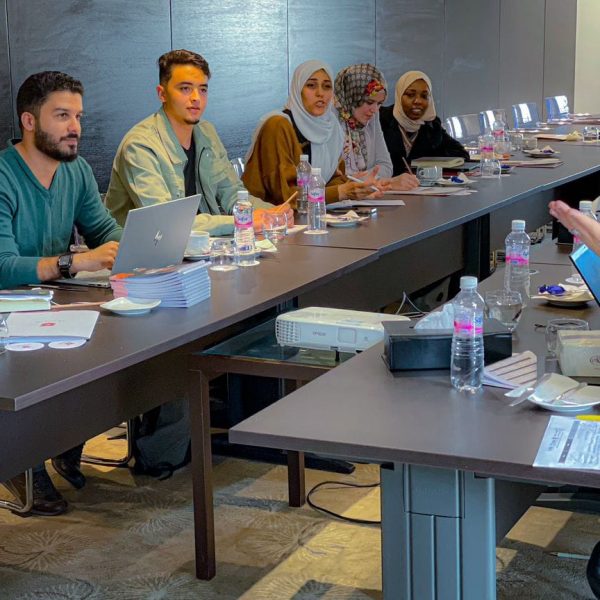 الشباب فرع الوسطي تبحث التعاون مع لجنة الإنقاذ الدولية IRC (3)