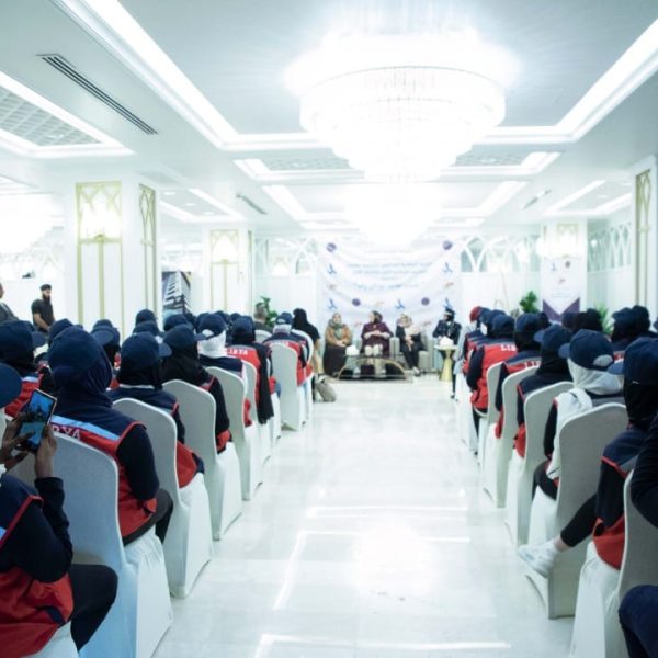 المشاركات بالمدرسة الوطنية في منصة حوار مع وزير الدولة لشؤون المرأة (7)