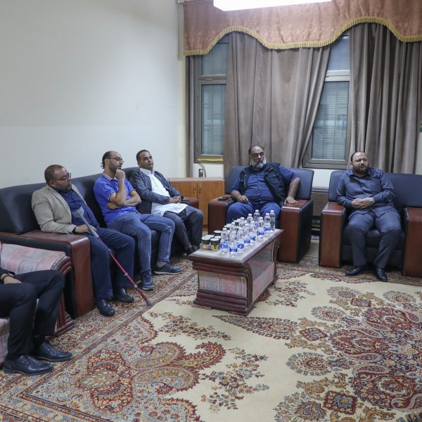 وزير الشباب يتابع سير العملية الانتخابية للمجلس المحلي للشباب مسلاتة (6)