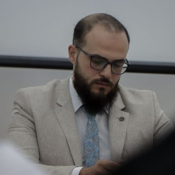 قطاع الخدمات المساندة بأفرع وزارة الشباب يعقد اجتماعه الدوري بالمرقب (12)